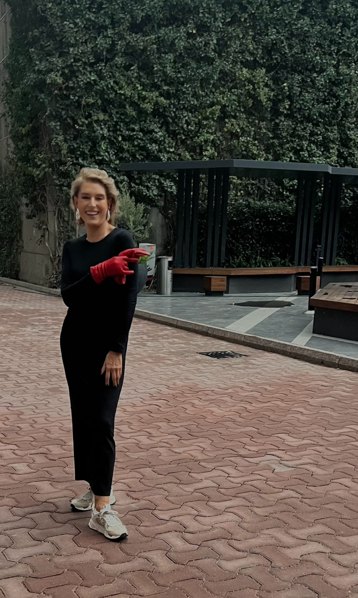 Siyah Örme Sıfır Yaka Uzun Elbise