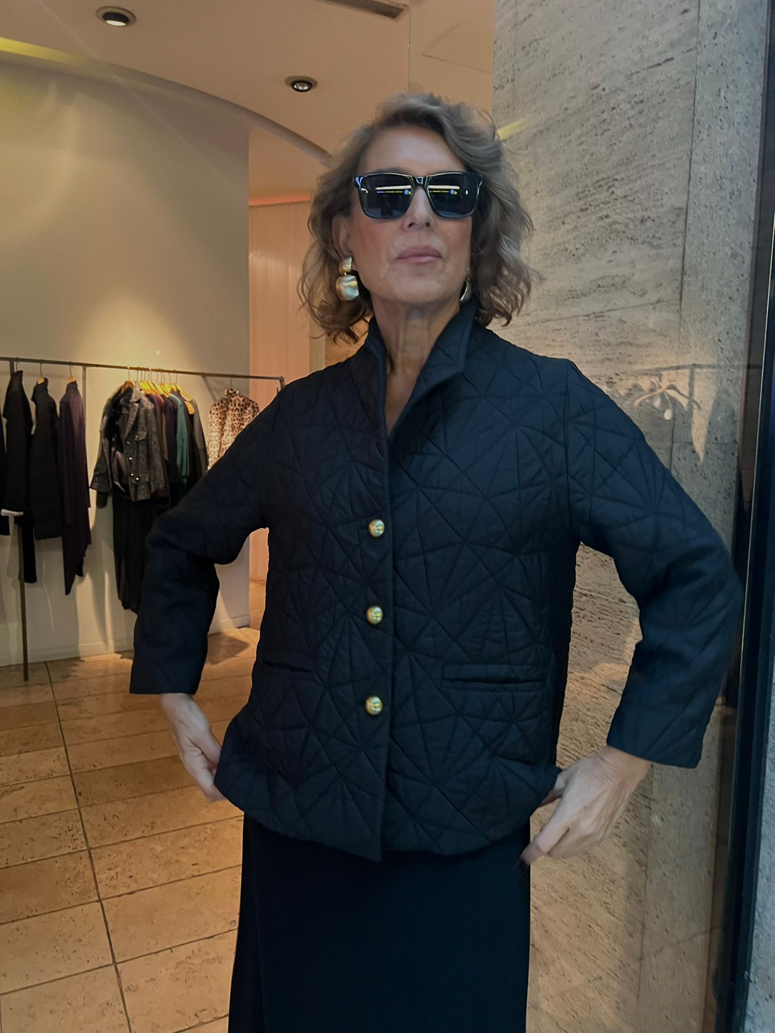 Siyah Brokar Dik Yaka Kapitone Ceket