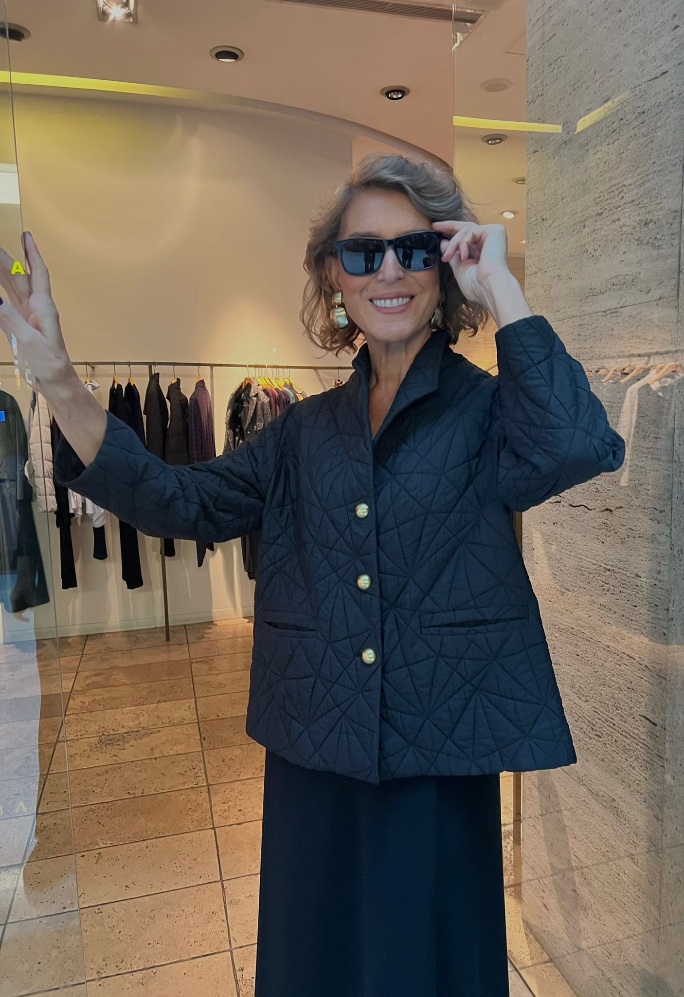 Siyah Brokar Dik Yaka Kapitone Ceket