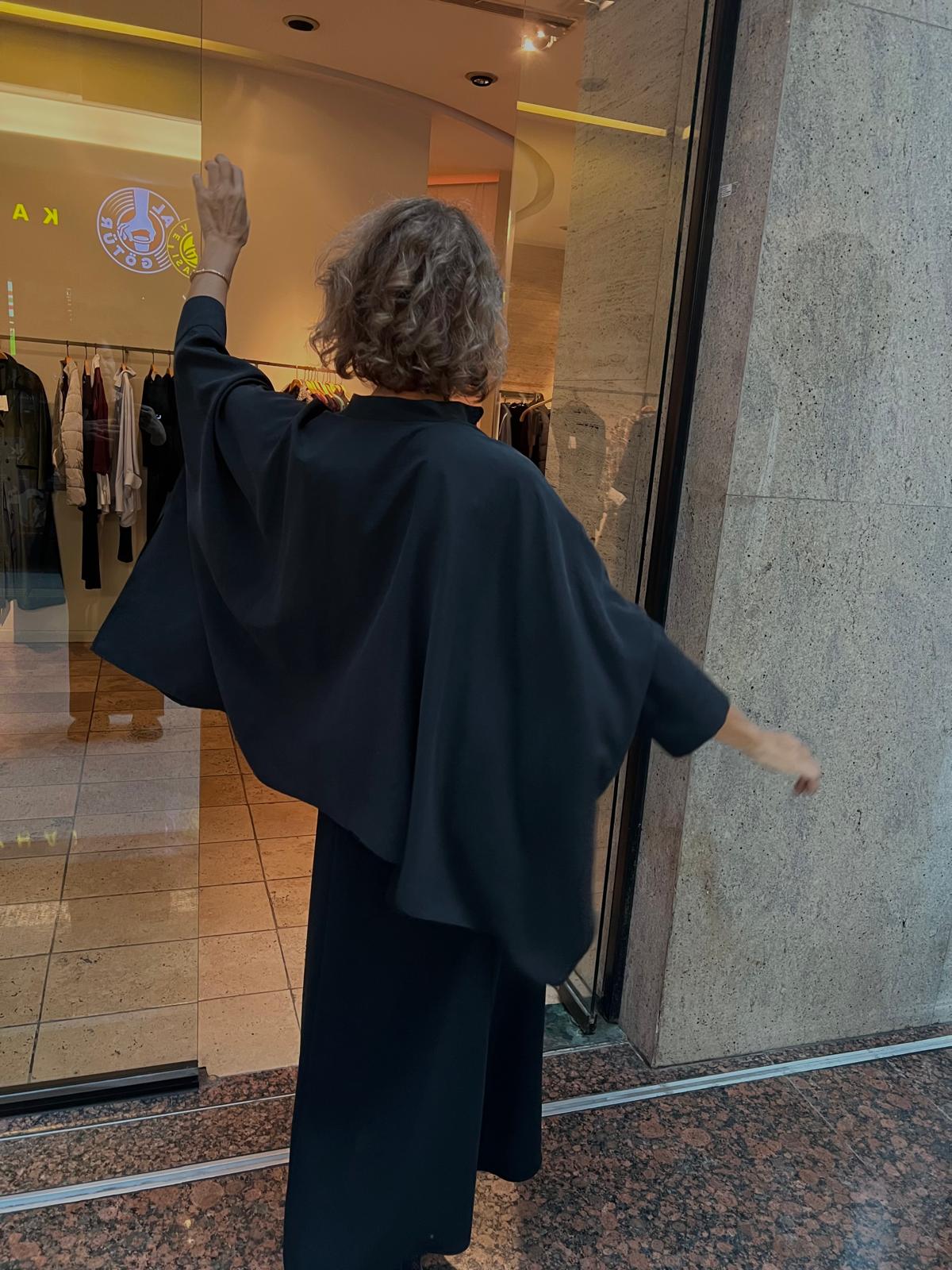 Siyah Linda Tencel Rahat Beden Bol Tunik