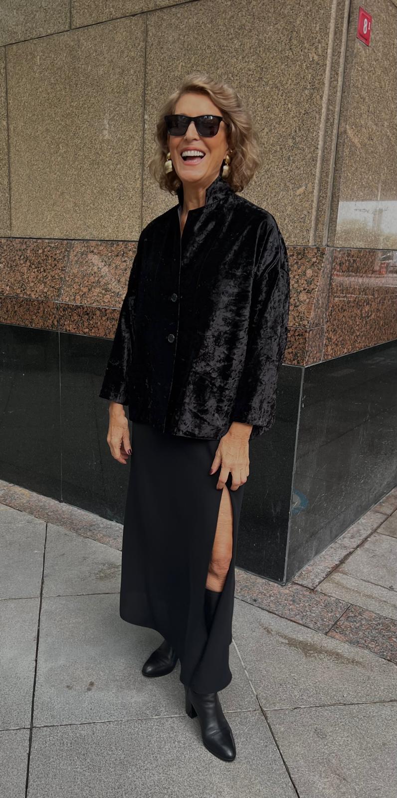 Siyah Özel Kadife Rahat Kalıp Astarsız İki Düğmeli Ceket