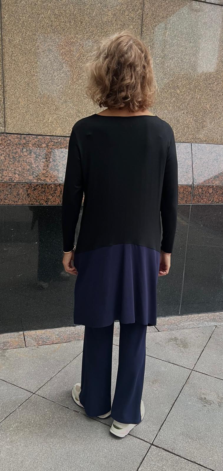 Eteği Garnili V Tunik