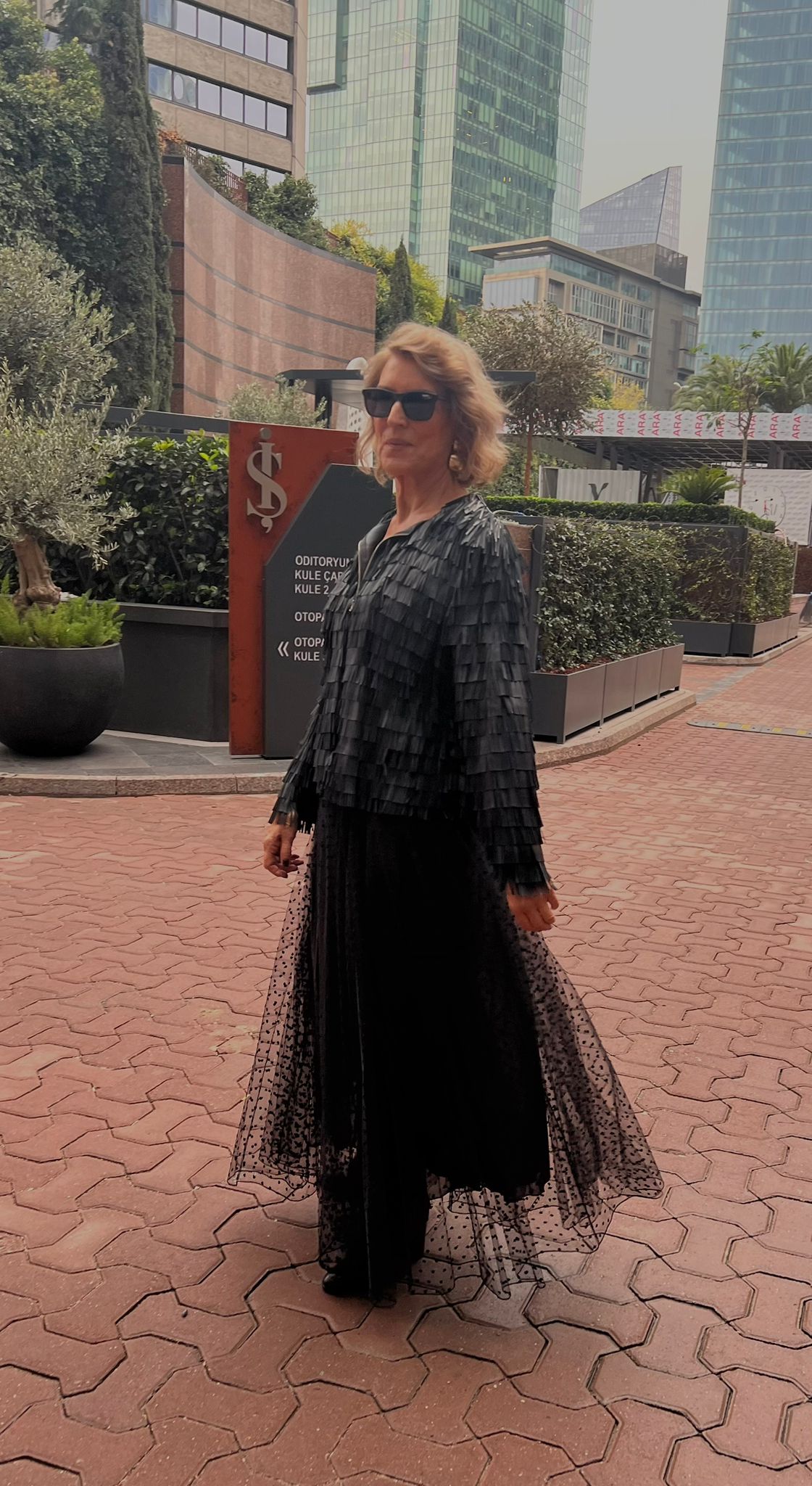 Siyah Puantiyeli Beli Lastikli Astarlı Tül Etek