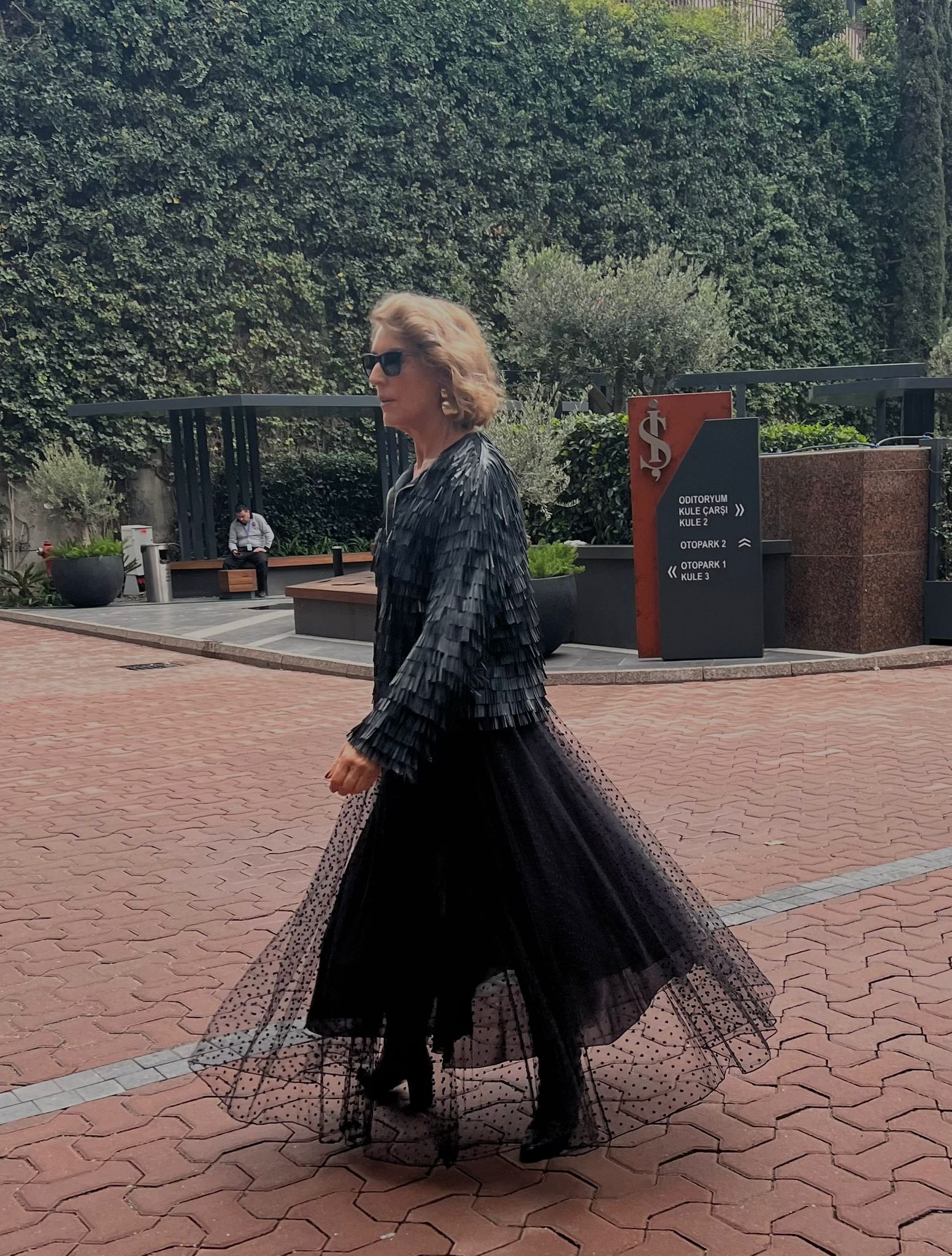 Siyah Puantiyeli Beli Lastikli Astarlı Tül Etek