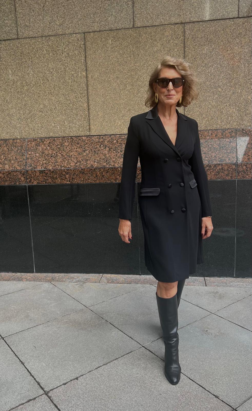 Siyah Krep Saten Yaka Kruvaze Elbise