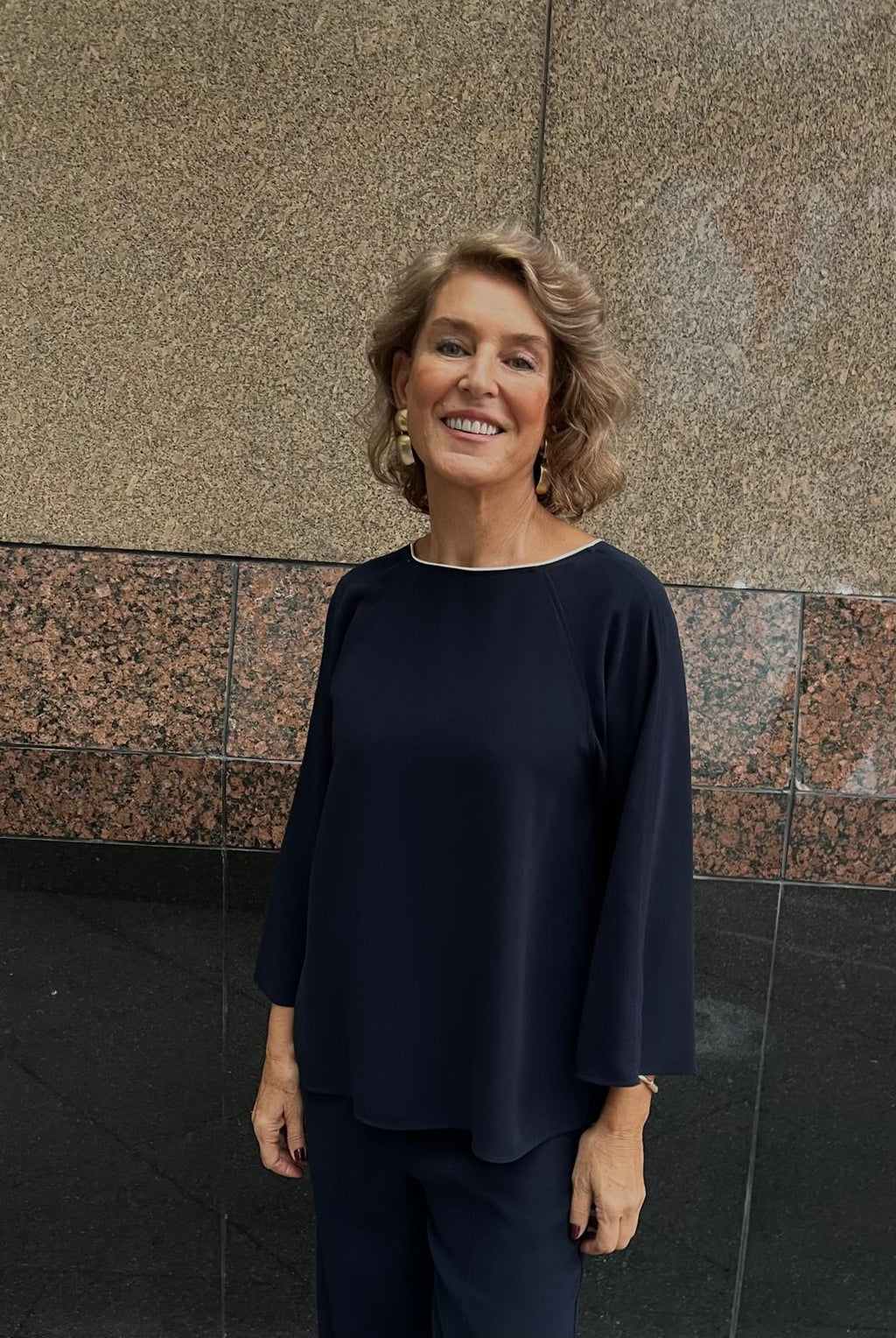 Lacivert Krep Rahat Model Yakalı Biyeli Bluz